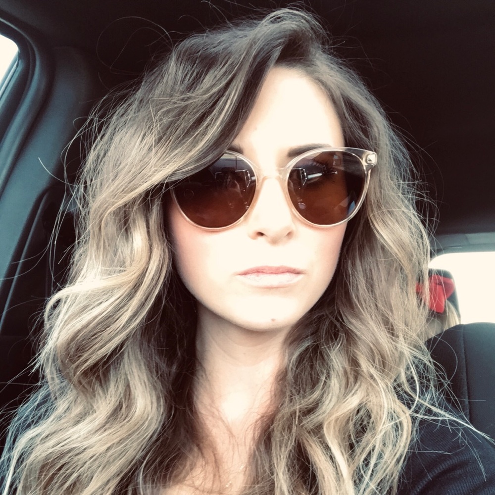 Meet your Posher, Courtney